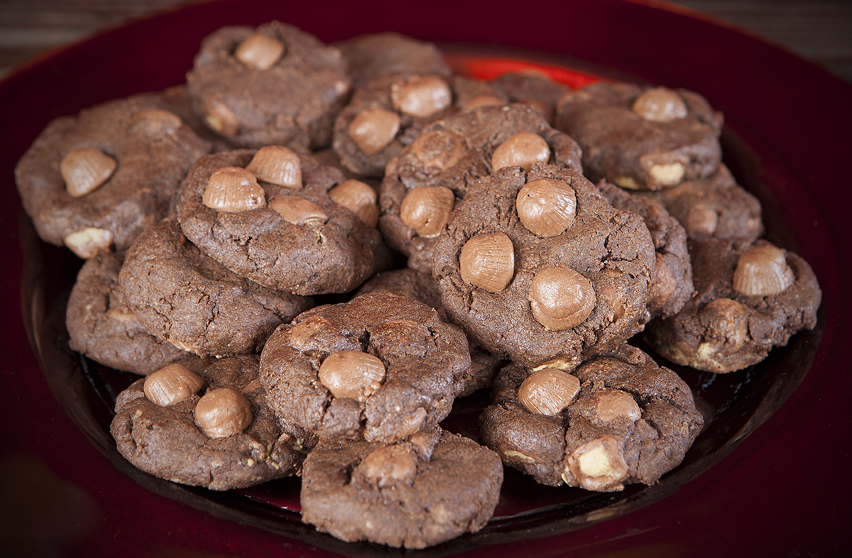 Chocolate Peanut Butter Cup Cookies