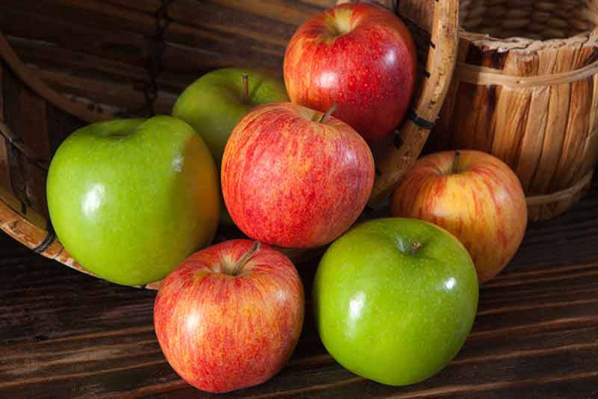 Fuji and Granny Smith Apples Nugget Markets Image